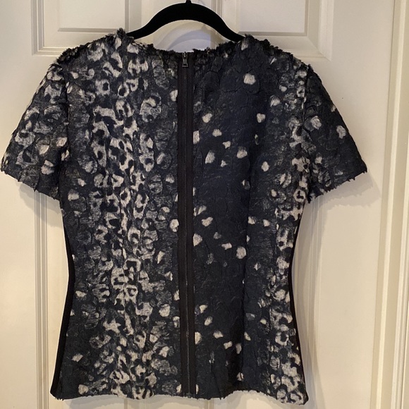 Top - Picture 2 of 9